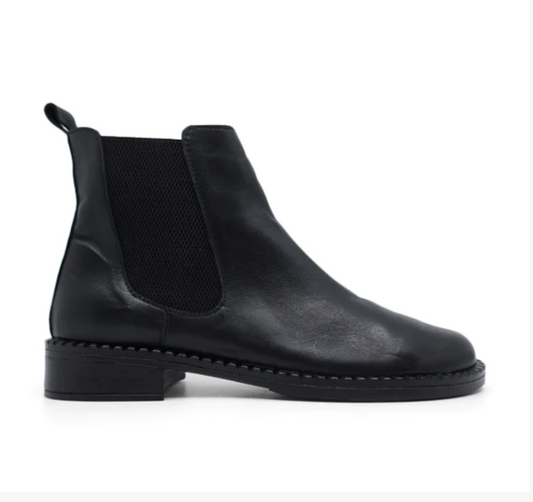 Bueno Patch Leather Ankle Boot