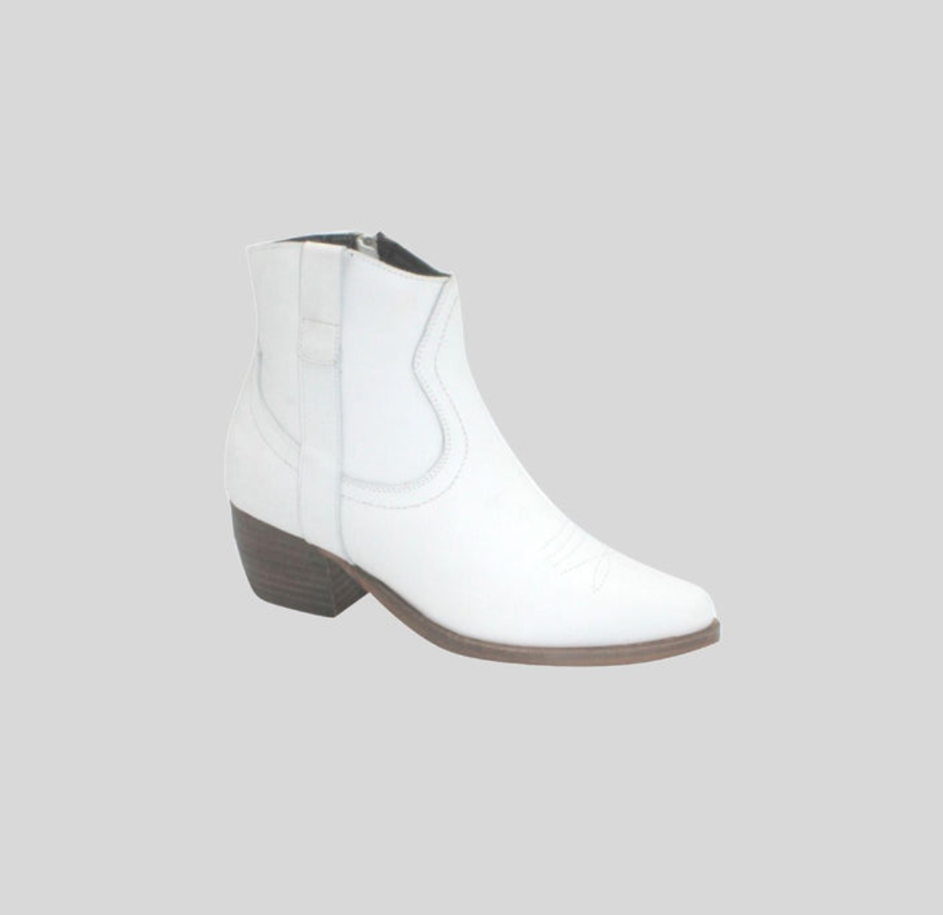 Dee Western Leather Ankle Boots - white